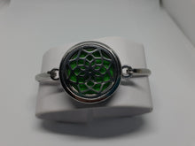 Charger l'image dans la galerie, Bracelet diffuseur d'huile essentielle "Fleur"