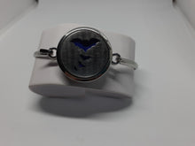 Charger l'image dans la galerie, Bracelet diffuseur d'huile essentielle "Chauve-souris"
