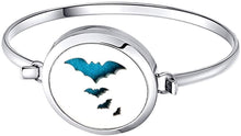 Charger l'image dans la galerie, Bracelet diffuseur d'huile essentielle "Chauve-souris"